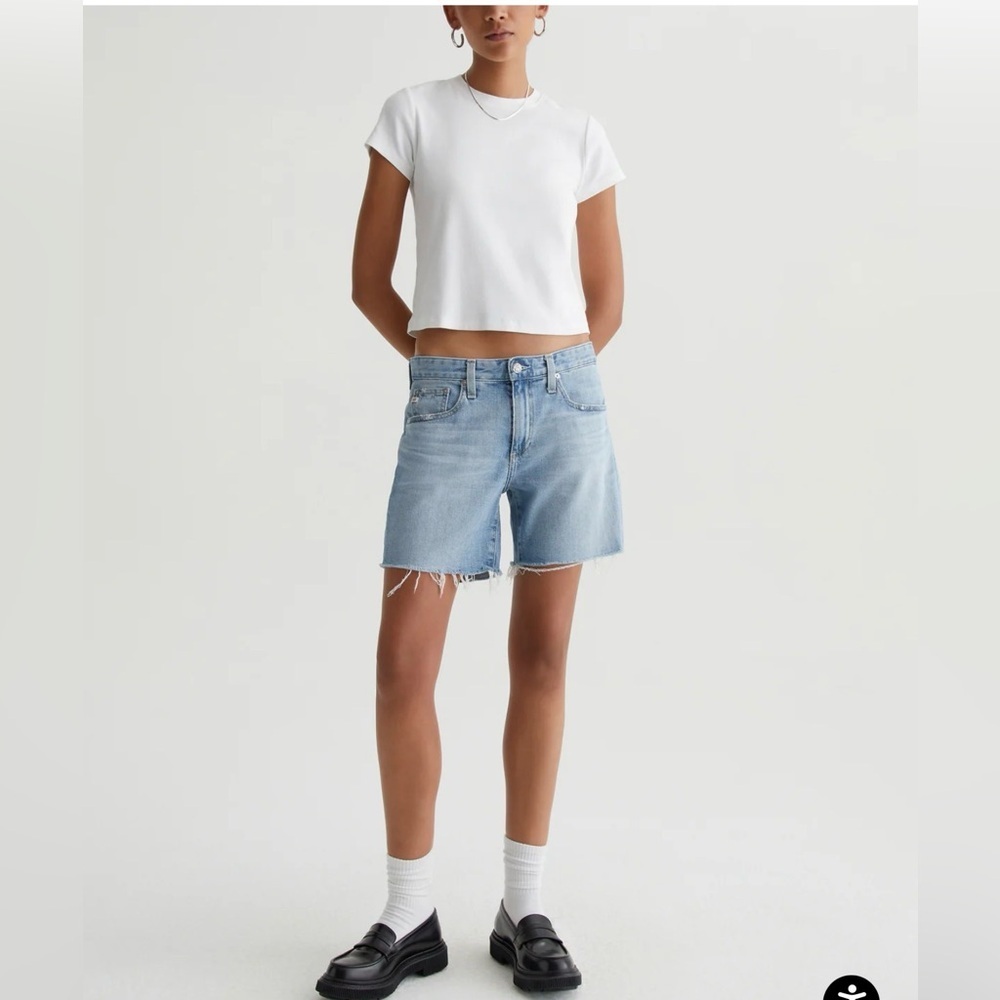 Becke Short - AG Relaxed Slim Denim Short
$178.00 MSRP